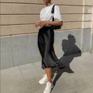 NWT Babaton Black Slip Midi Skirt (12)